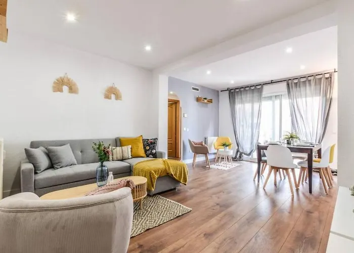 Modern Apartment With Light And Charm In Retiro