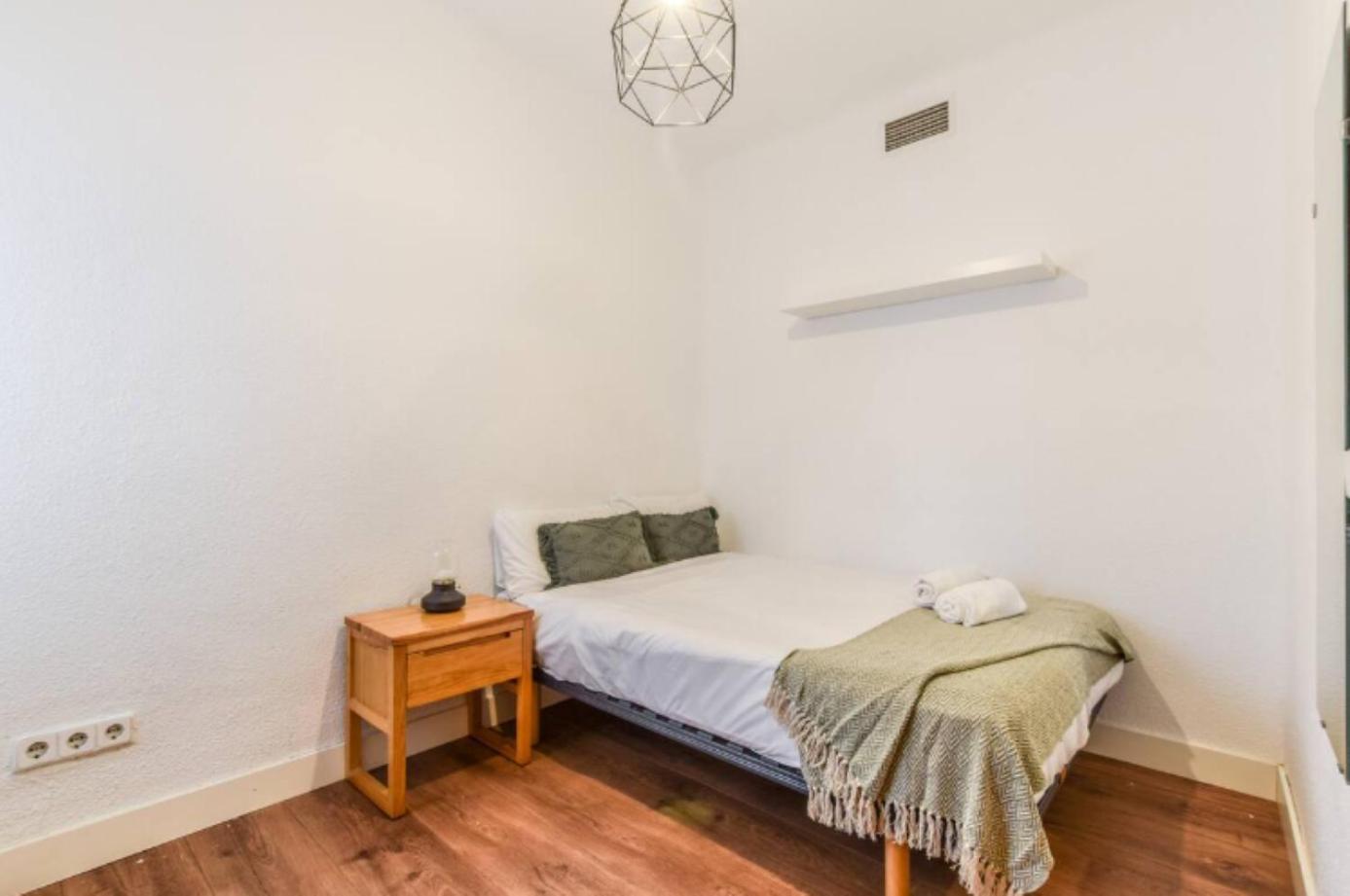 Modern With Light And Charm In Retiro Apartamento Madrid